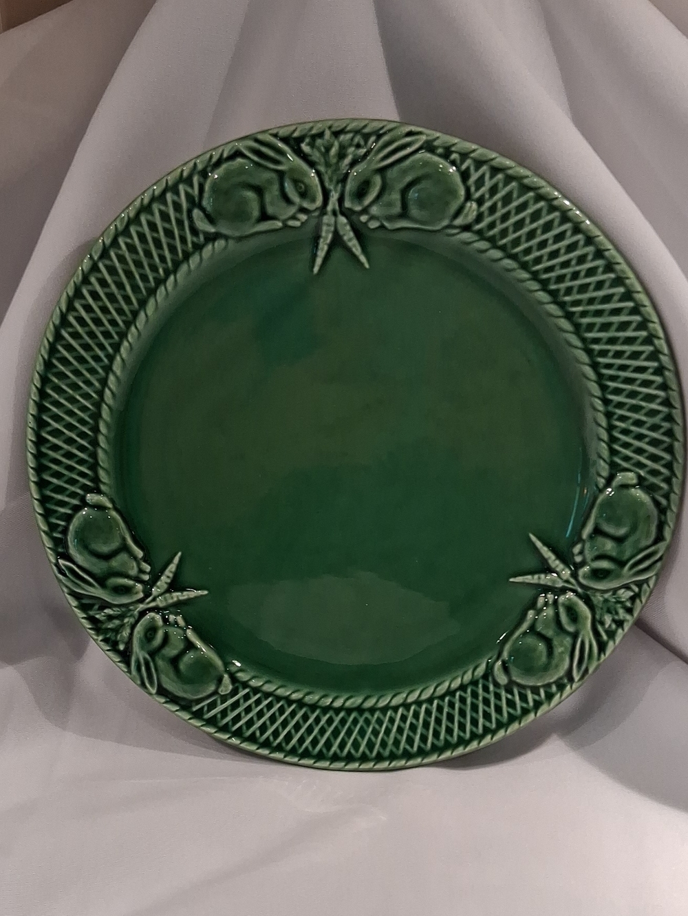 Bordallo Pinheiro Green Embossed Ceramic Dinner Plate with Rabbit Detail